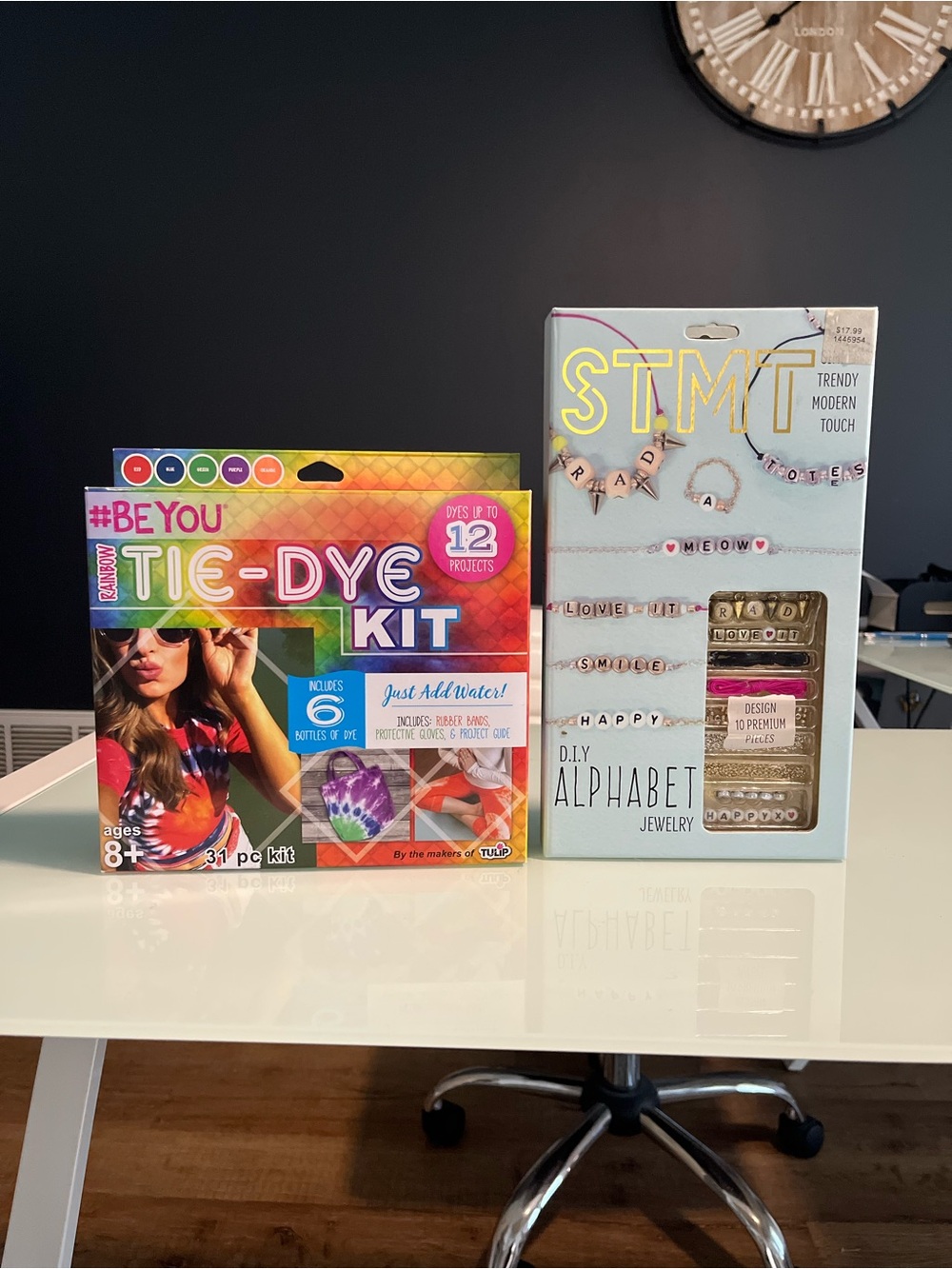 Craft Bundle Tie Dye Kit & Bracelet Making Kit New in Box